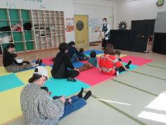 なかよし広場のあおぞら保育の様子