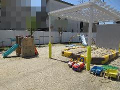 園庭のおもちゃ