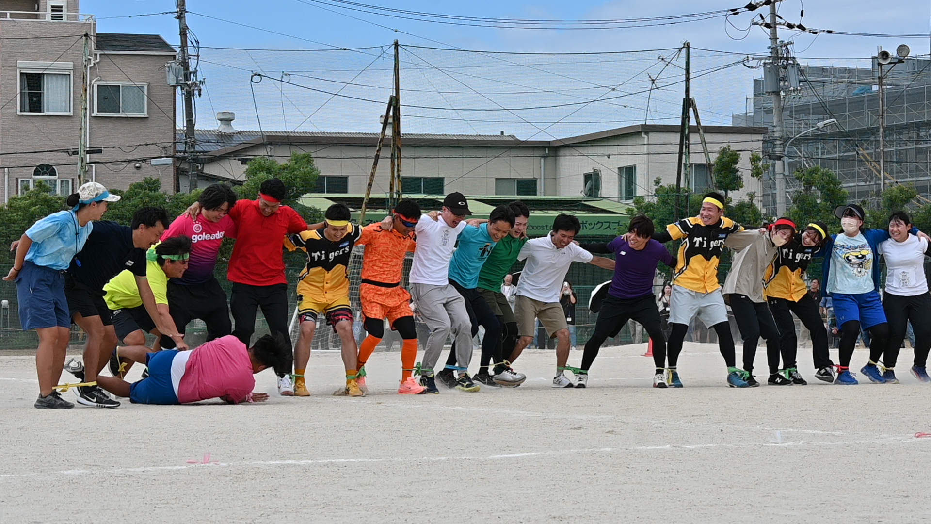先生の12人13脚